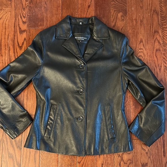 California Beyond Sport 💯 Leather Black Jacket Coat women size Medium - Picture 6 of 6